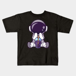 Cute Astronaut Drinking Boba Milk Tea Space Cartoon Kids T-Shirt